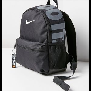 Nike Brasilia Mini Backpack